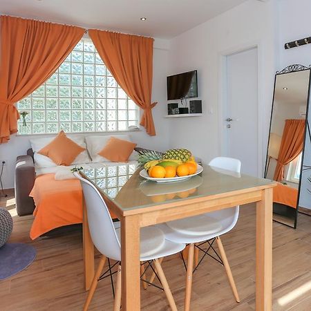 Apartments Ena&Toni Каштела Екстер'єр фото